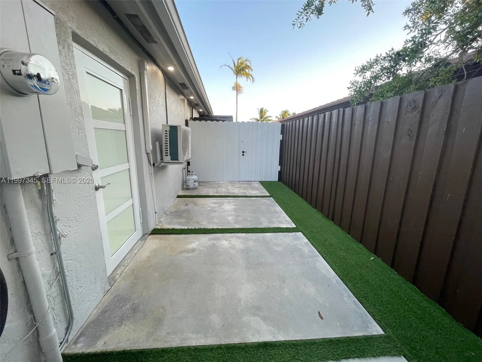 15426 Sw 168th Ter 2, Miami, Florida 33187, Miami, Florida 33187, 1 Bedroom Bedrooms, ,1 BathroomBathrooms,Residential Lease,For Rent,15426 Sw 168th Ter 2, Miami, Florida 33187,A11997345