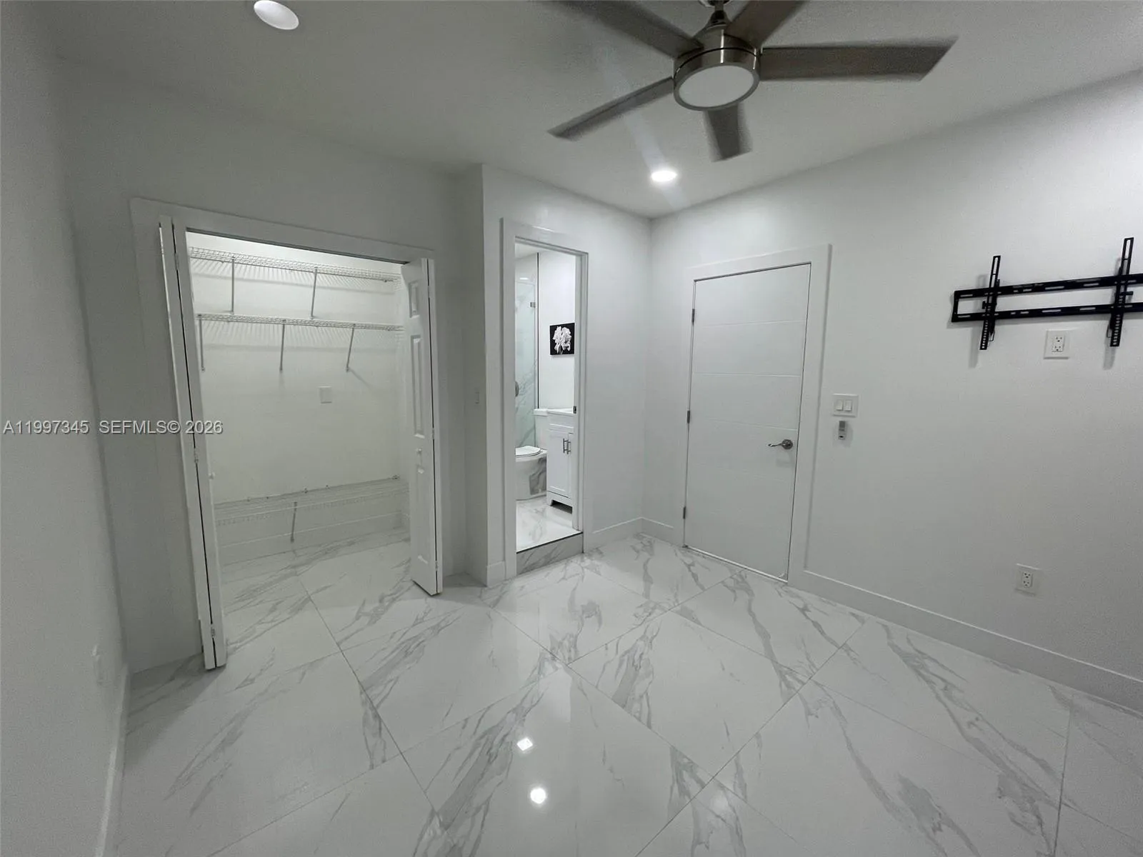 15426 Sw 168th Ter 2, Miami, Florida 33187, Miami, Florida 33187, 1 Bedroom Bedrooms, ,1 BathroomBathrooms,Residential Lease,For Rent,15426 Sw 168th Ter 2, Miami, Florida 33187,A11997345
