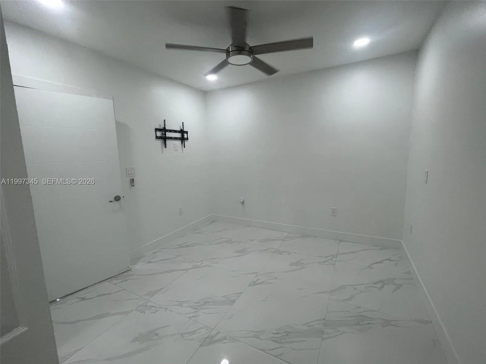 15426 Sw 168th Ter 2, Miami, Florida 33187, Miami, Florida 33187, 1 Bedroom Bedrooms, ,1 BathroomBathrooms,Residential Lease,For Rent,15426 Sw 168th Ter 2, Miami, Florida 33187,A11997345