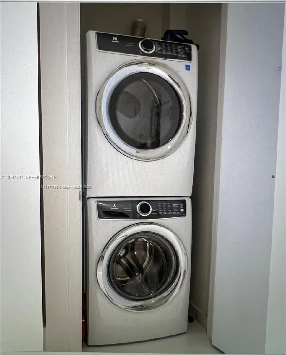 851 Ne 1st Ave 304, Miami, Florida 33132, Miami, Florida 33132, ,1 BathroomBathrooms,Residential Lease,For Rent,851 Ne 1st Ave 304, Miami, Florida 33132,A11997397