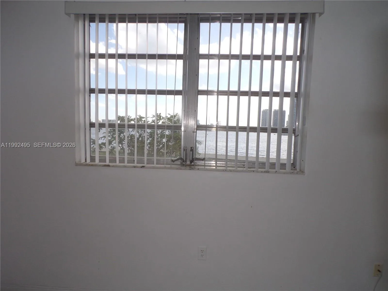 2920 Point East Dr N111, Aventura, Florida 33160, Aventura, Florida 33160, 1 Bedroom Bedrooms, ,1 BathroomBathrooms,Residential,For Sale,2920 Point East Dr N111, Aventura, Florida 33160,A11992495