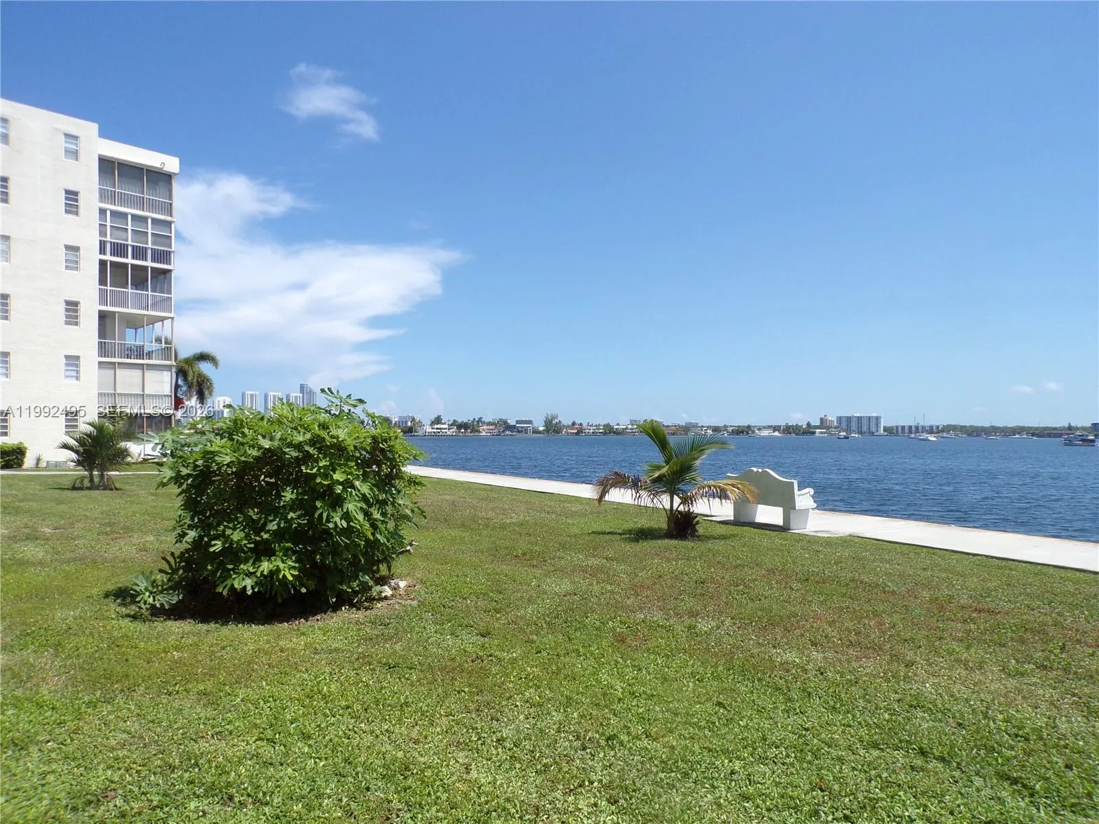 2920 Point East Dr N111, Aventura, Florida 33160, Aventura, Florida 33160, 1 Bedroom Bedrooms, ,1 BathroomBathrooms,Residential,For Sale,2920 Point East Dr N111, Aventura, Florida 33160,A11992495