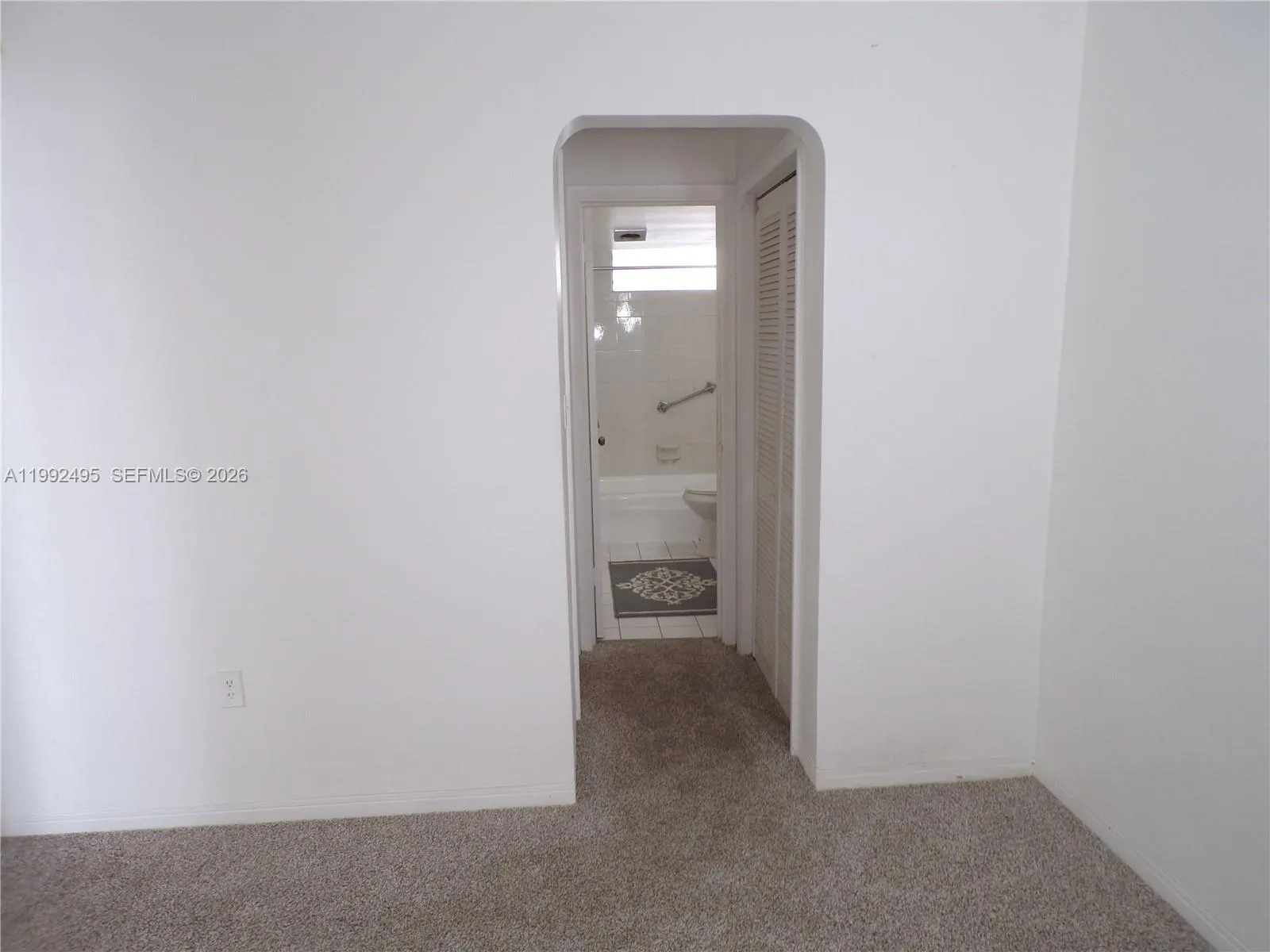 2920 Point East Dr N111, Aventura, Florida 33160, Aventura, Florida 33160, 1 Bedroom Bedrooms, ,1 BathroomBathrooms,Residential,For Sale,2920 Point East Dr N111, Aventura, Florida 33160,A11992495