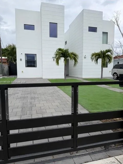 3645 Sw 3 St, Miami, Florida 33135, Miami, Florida 33135, 4 Bedrooms Bedrooms, ,4 BathroomsBathrooms,Residential,For Sale,3645 Sw 3 St, Miami, Florida 33135,A11997429