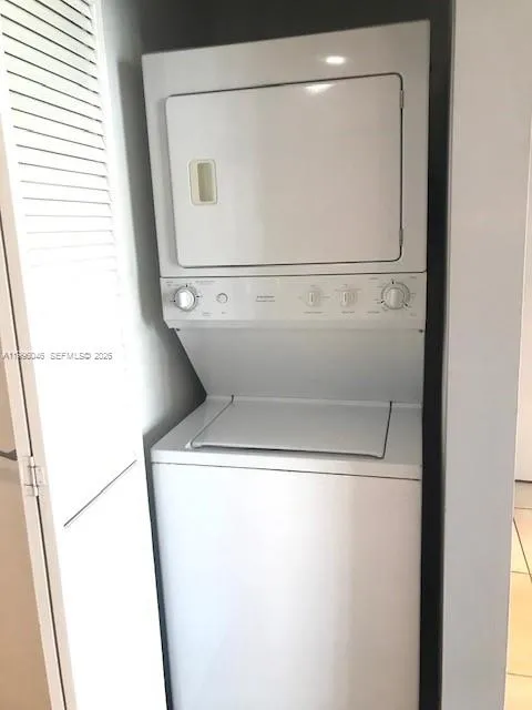 7275 Sw 89th St B415, Miami, Florida 33156, Miami, Florida 33156, 1 Bedroom Bedrooms, ,1 BathroomBathrooms,Residential Lease,For Rent,7275 Sw 89th St B415, Miami, Florida 33156,A11996046