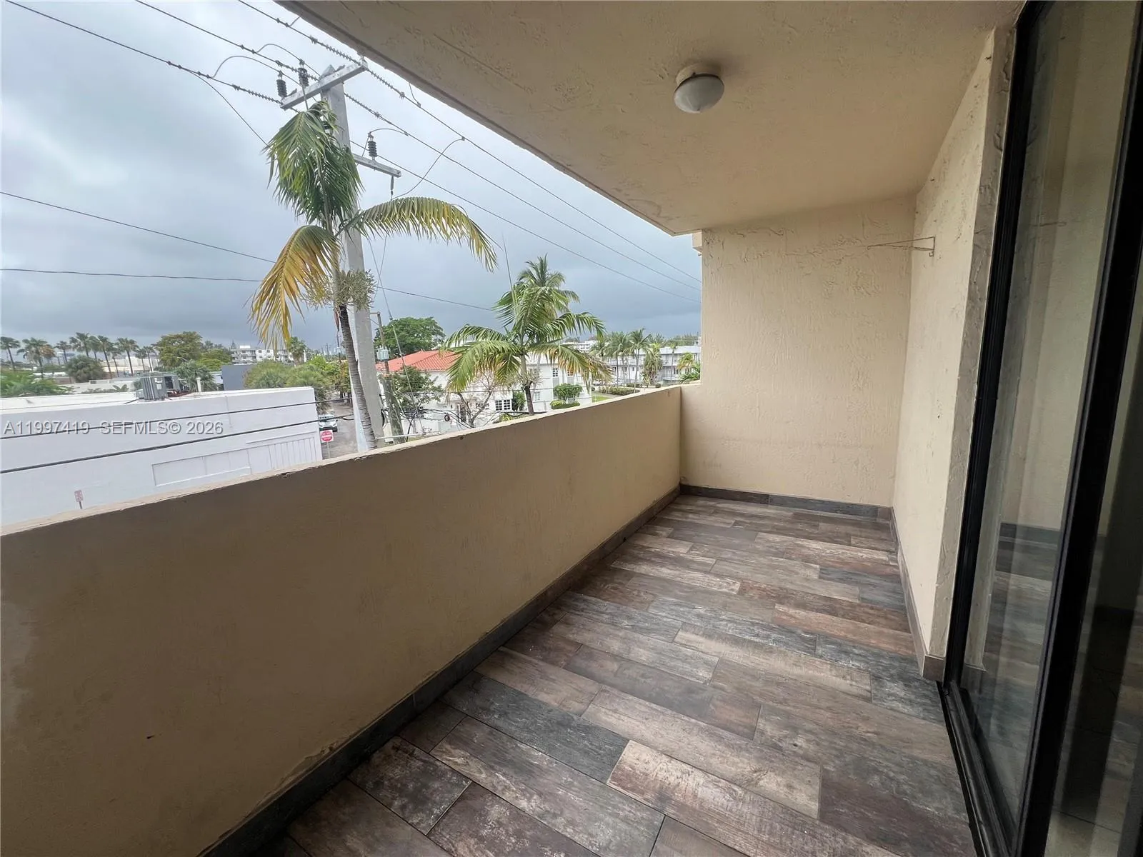 7125 Bay Dr 301, Miami Beach, Florida 33141, Miami Beach, Florida 33141, 2 Bedrooms Bedrooms, ,2 BathroomsBathrooms,Residential Lease,For Rent,7125 Bay Dr 301, Miami Beach, Florida 33141,A11997419