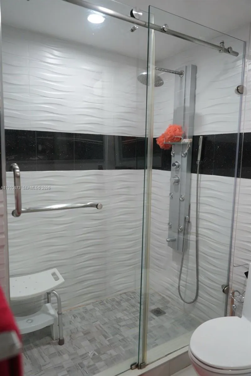 690 Sw 1 Ct 1722, Miami, Florida 33130, Miami, Florida 33130, 1 Bedroom Bedrooms, ,1 BathroomBathrooms,Residential Lease,For Rent,690 Sw 1 Ct 1722, Miami, Florida 33130,A11993673