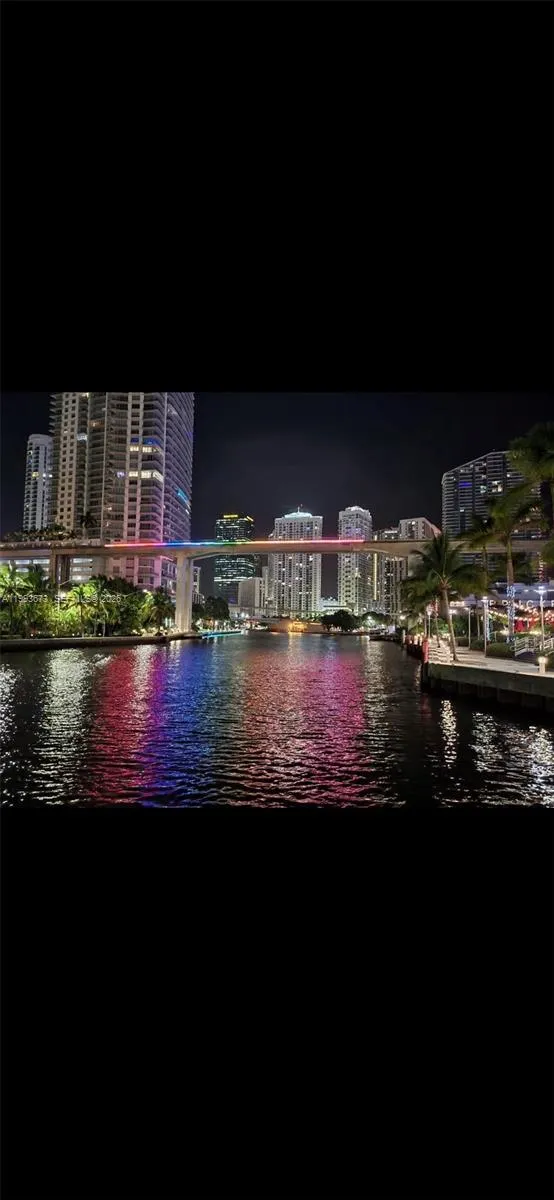 690 Sw 1 Ct 1722, Miami, Florida 33130, Miami, Florida 33130, 1 Bedroom Bedrooms, ,1 BathroomBathrooms,Residential Lease,For Rent,690 Sw 1 Ct 1722, Miami, Florida 33130,A11993673