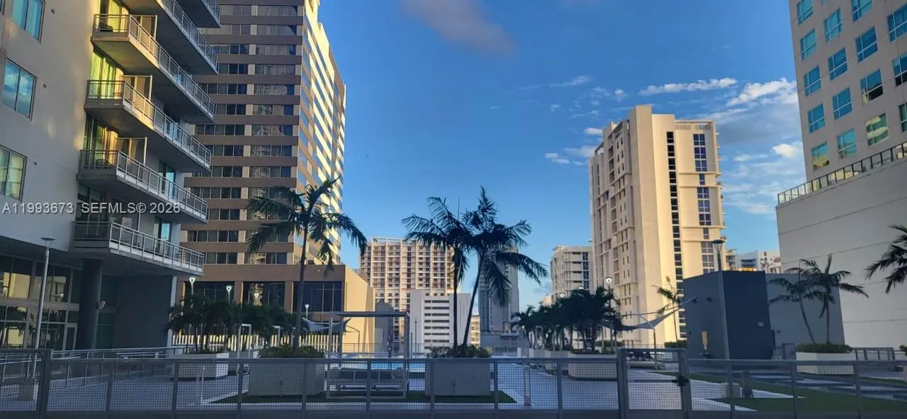 690 Sw 1 Ct 1722, Miami, Florida 33130, Miami, Florida 33130, 1 Bedroom Bedrooms, ,1 BathroomBathrooms,Residential Lease,For Rent,690 Sw 1 Ct 1722, Miami, Florida 33130,A11993673