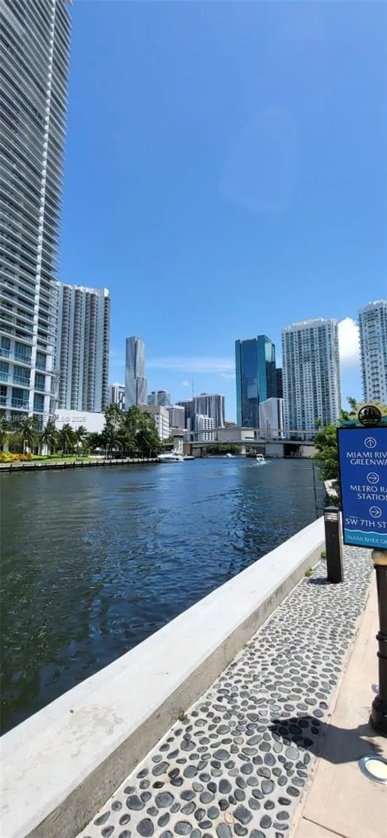 690 Sw 1 Ct 1722, Miami, Florida 33130, Miami, Florida 33130, 1 Bedroom Bedrooms, ,1 BathroomBathrooms,Residential Lease,For Rent,690 Sw 1 Ct 1722, Miami, Florida 33130,A11993673