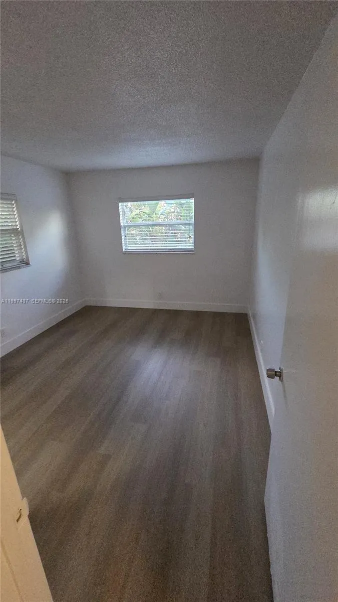 1125 Ne 16th Pl 212, Fort Lauderdale, Florida 3330, Fort Lauderdale, Florida 33305, 2 Bedrooms Bedrooms, ,1 BathroomBathrooms,Residential,For Sale,1125 Ne 16th Pl 212, Fort Lauderdale, Florida 3330,A11997437