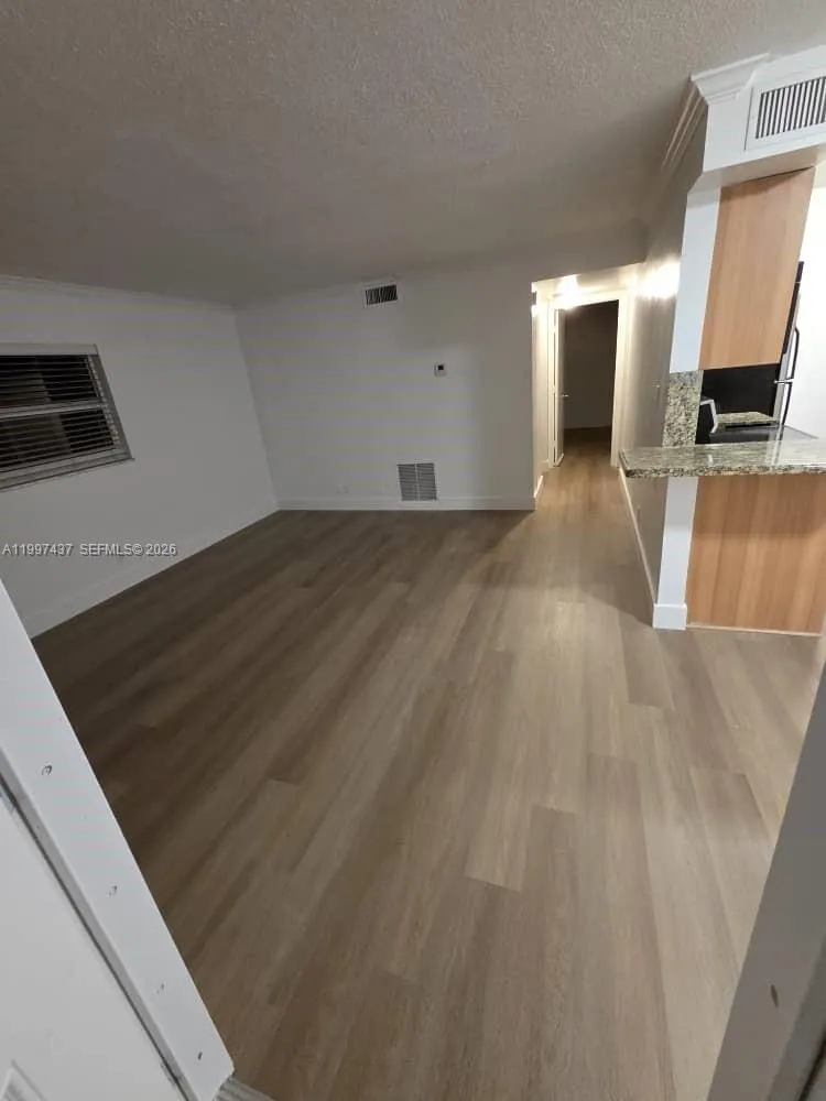 1125 Ne 16th Pl 212, Fort Lauderdale, Florida 3330, Fort Lauderdale, Florida 33305, 2 Bedrooms Bedrooms, ,1 BathroomBathrooms,Residential,For Sale,1125 Ne 16th Pl 212, Fort Lauderdale, Florida 3330,A11997437