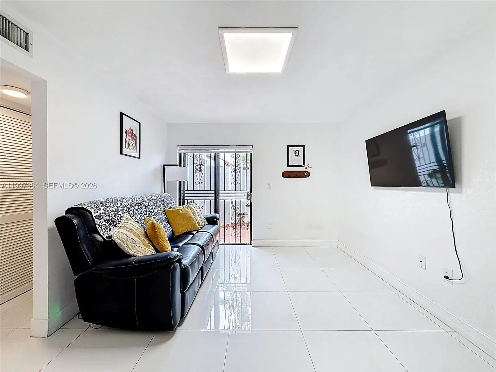 1291 Sw 124th Ct 19-b, Miami, Florida 33184, Miami, Florida 33184, 2 Bedrooms Bedrooms, ,2 BathroomsBathrooms,Residential,For Sale,1291 Sw 124th Ct 19-b, Miami, Florida 33184,A11997384