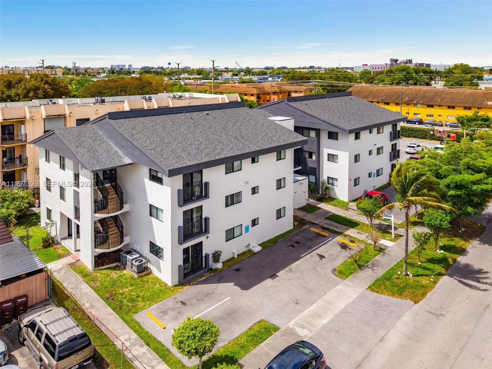 1490 W 42nd Pl 206, Hialeah, Florida 33012, Hialeah, Florida 33012, 2 Bedrooms Bedrooms, ,2 BathroomsBathrooms,Residential Lease,For Rent,1490 W 42nd Pl 206, Hialeah, Florida 33012,A11997399