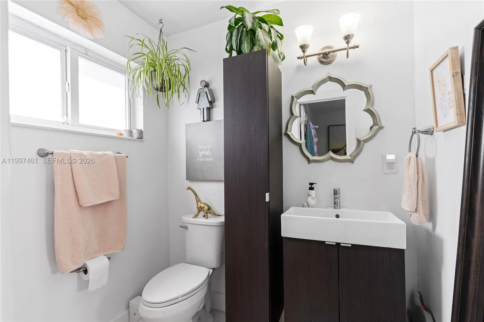 9451 Sw 61st St, Miami, Florida 33173, Miami, Florida 33173, 5 Bedrooms Bedrooms, ,3 BathroomsBathrooms,Residential,For Sale,9451 Sw 61st St, Miami, Florida 33173,A11997461