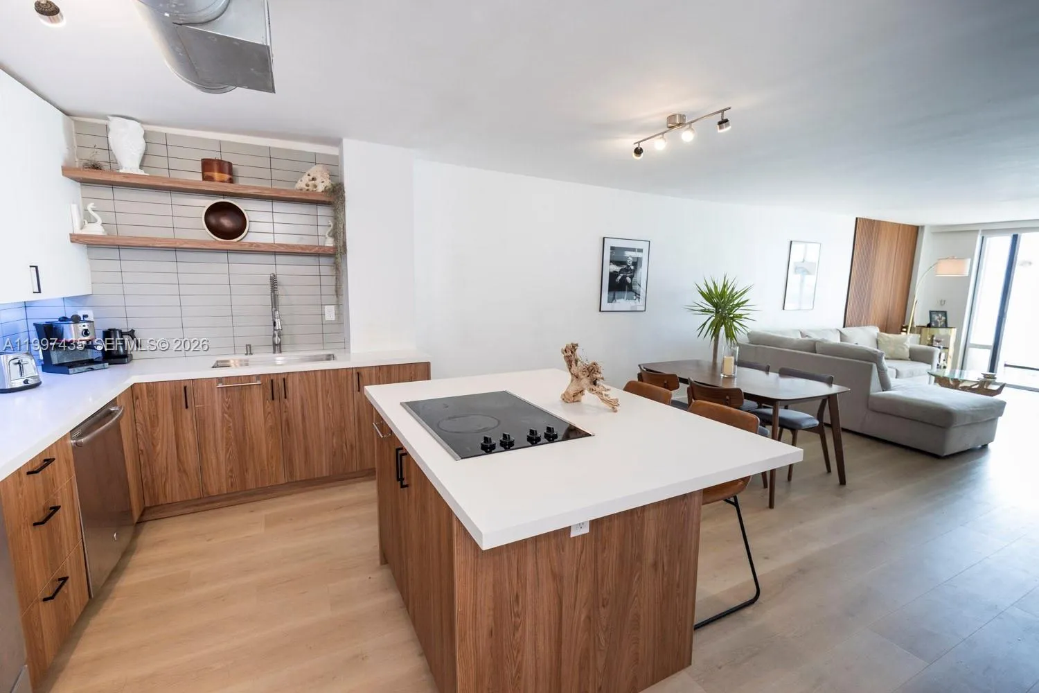 6801 Indian Creek Dr 708, Miami Beach, Florida 331, Miami Beach, Florida 33141, 1 Bedroom Bedrooms, ,1 BathroomBathrooms,Residential Lease,For Rent,6801 Indian Creek Dr 708, Miami Beach, Florida 331,A11997435