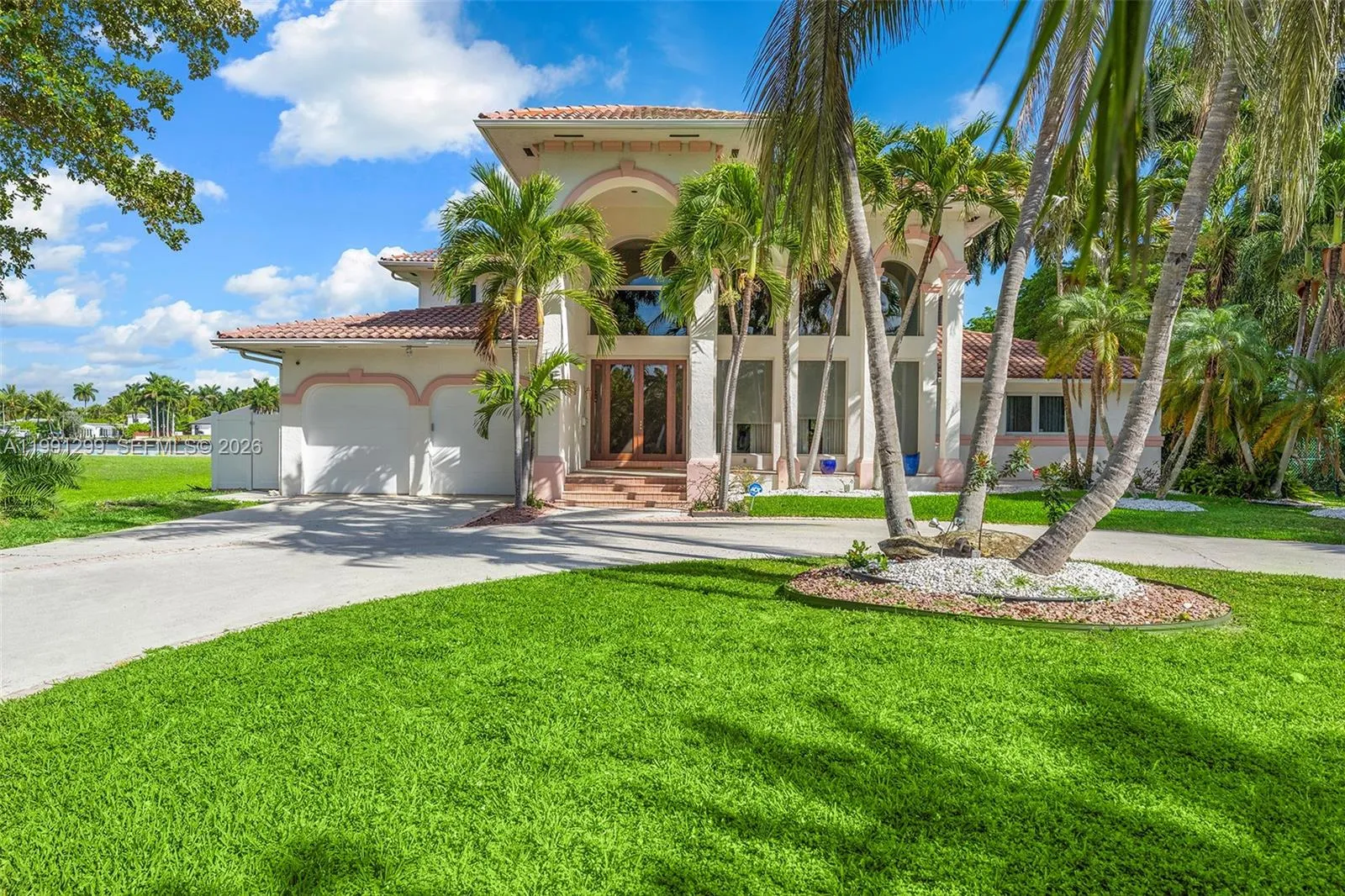Hollywood, Florida 33019, Hollywood, Florida 33019, 6 Bedrooms Bedrooms, ,5 BathroomsBathrooms,Residential,For Sale, Hollywood, Florida 33019,A11991299