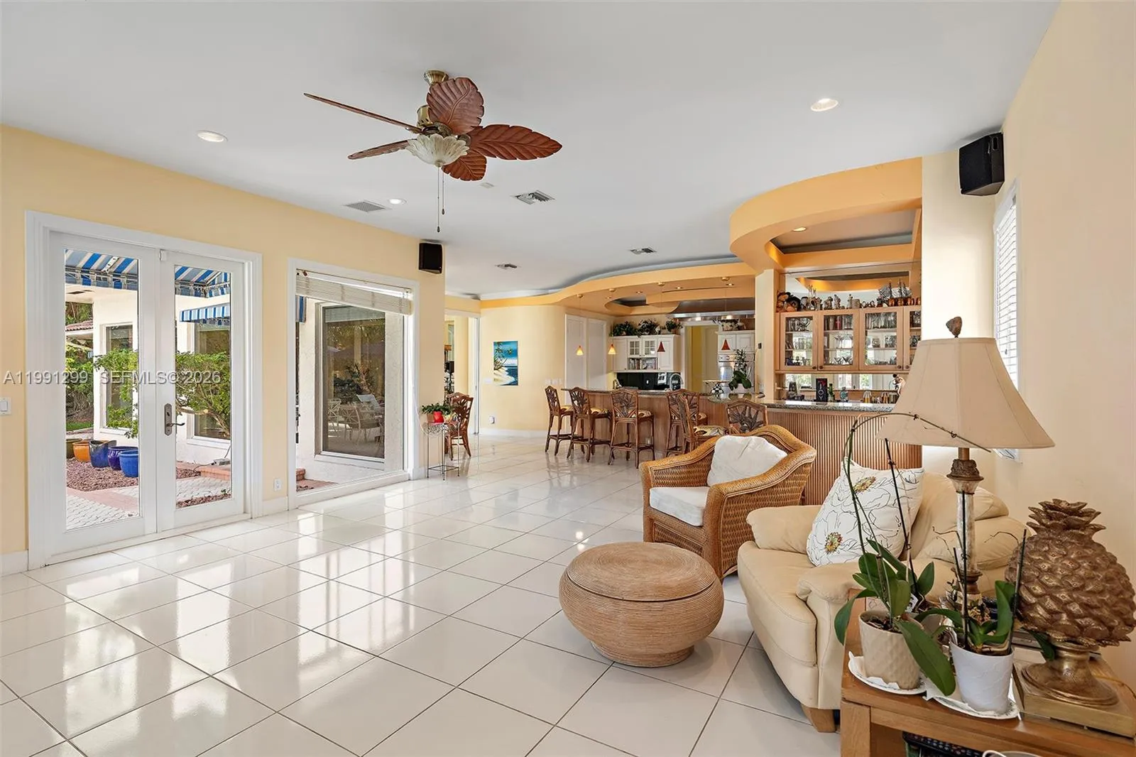 Hollywood, Florida 33019, Hollywood, Florida 33019, 6 Bedrooms Bedrooms, ,5 BathroomsBathrooms,Residential,For Sale, Hollywood, Florida 33019,A11991299