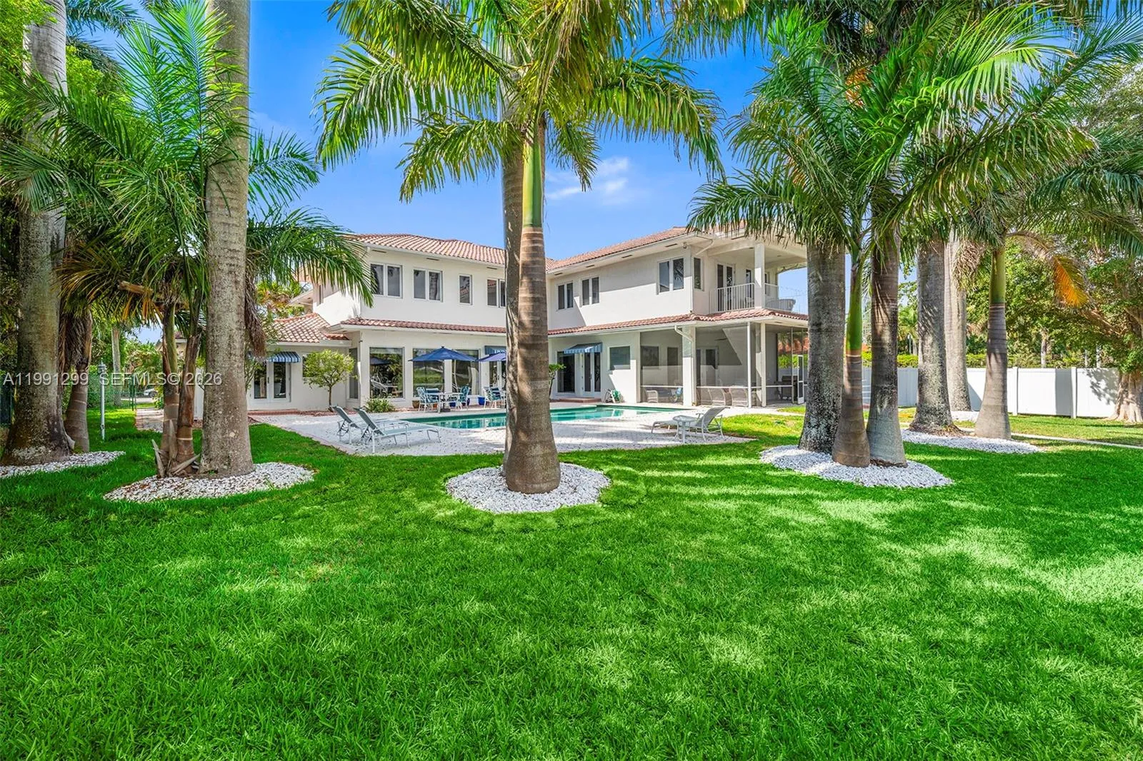 Hollywood, Florida 33019, Hollywood, Florida 33019, 6 Bedrooms Bedrooms, ,5 BathroomsBathrooms,Residential,For Sale, Hollywood, Florida 33019,A11991299