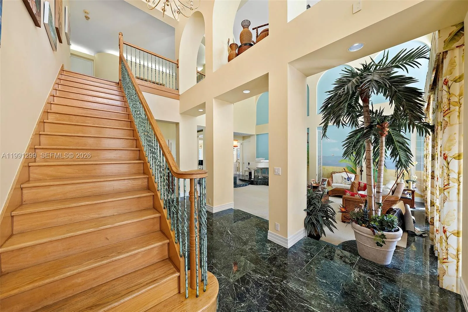 Hollywood, Florida 33019, Hollywood, Florida 33019, 6 Bedrooms Bedrooms, ,5 BathroomsBathrooms,Residential,For Sale, Hollywood, Florida 33019,A11991299