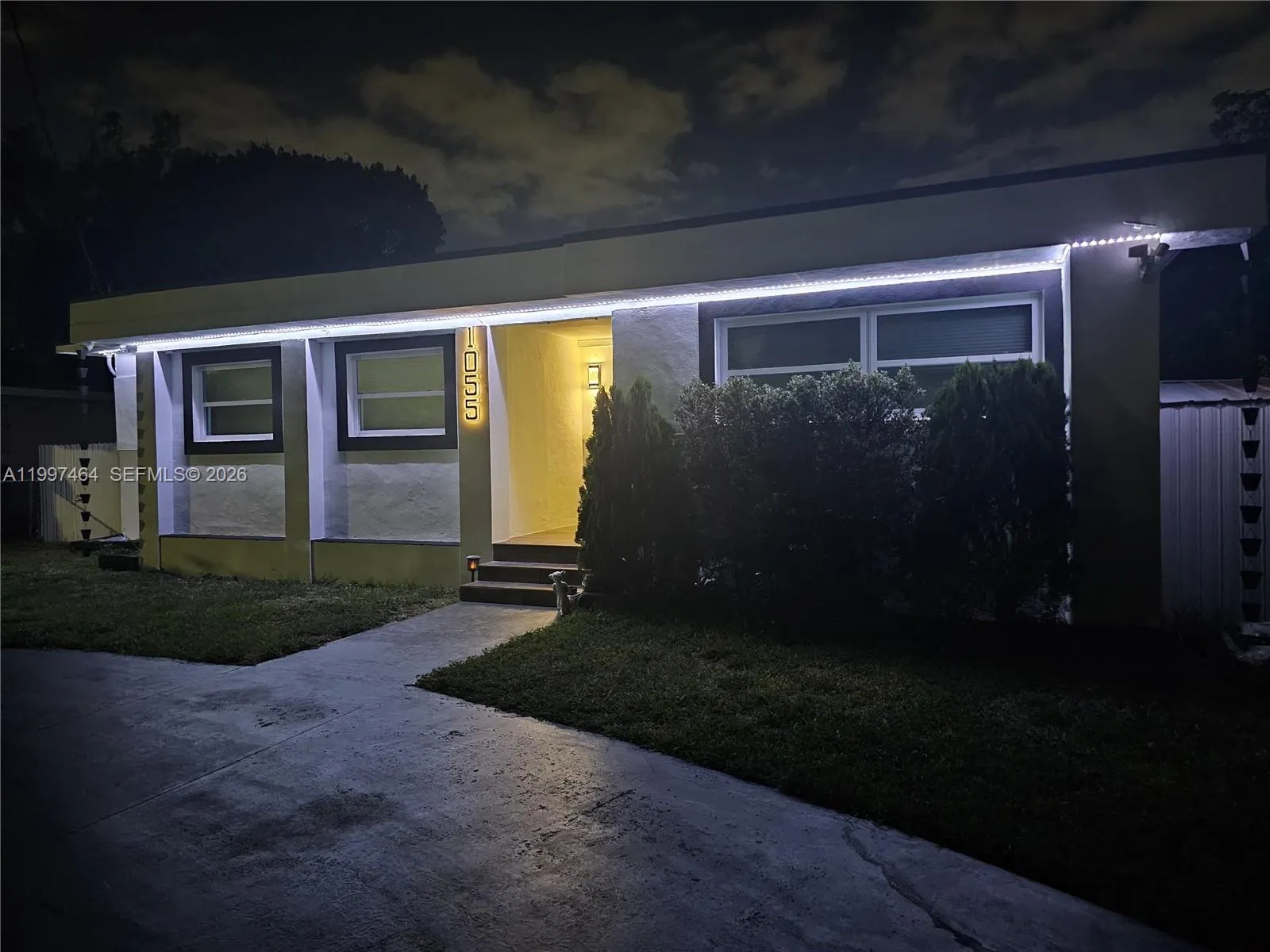 1055 Ne 144th St, North Miami, Florida 33161, North Miami, Florida 33161, 3 Bedrooms Bedrooms, ,3 BathroomsBathrooms,Residential,For Sale,1055 Ne 144th St, North Miami, Florida 33161,A11997464