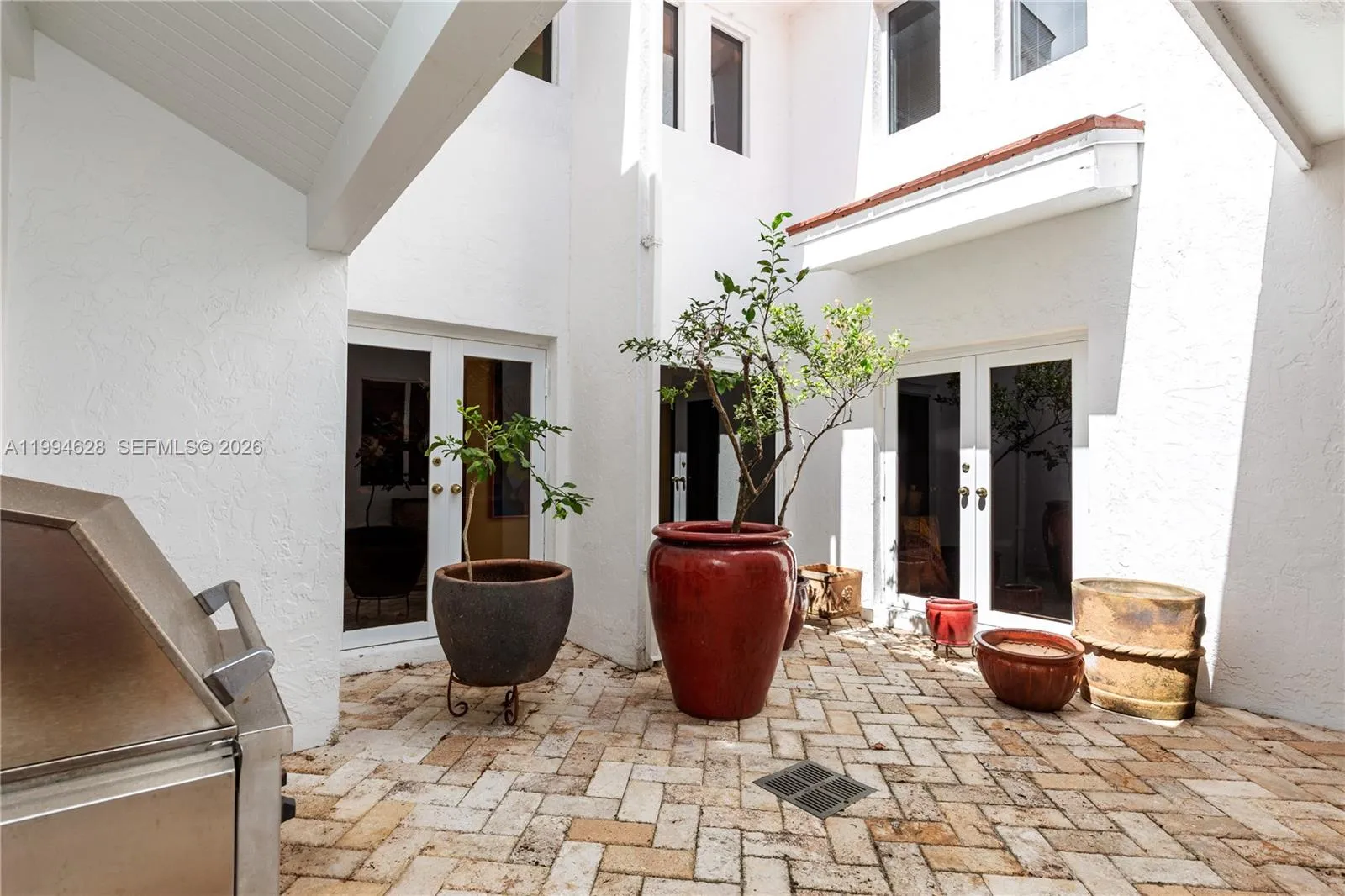 20251 W Oak Haven Cir, Miami, Florida 33179, Miami, Florida 33179, 5 Bedrooms Bedrooms, ,5 BathroomsBathrooms,Residential,For Sale,20251 W Oak Haven Cir, Miami, Florida 33179,A11994628