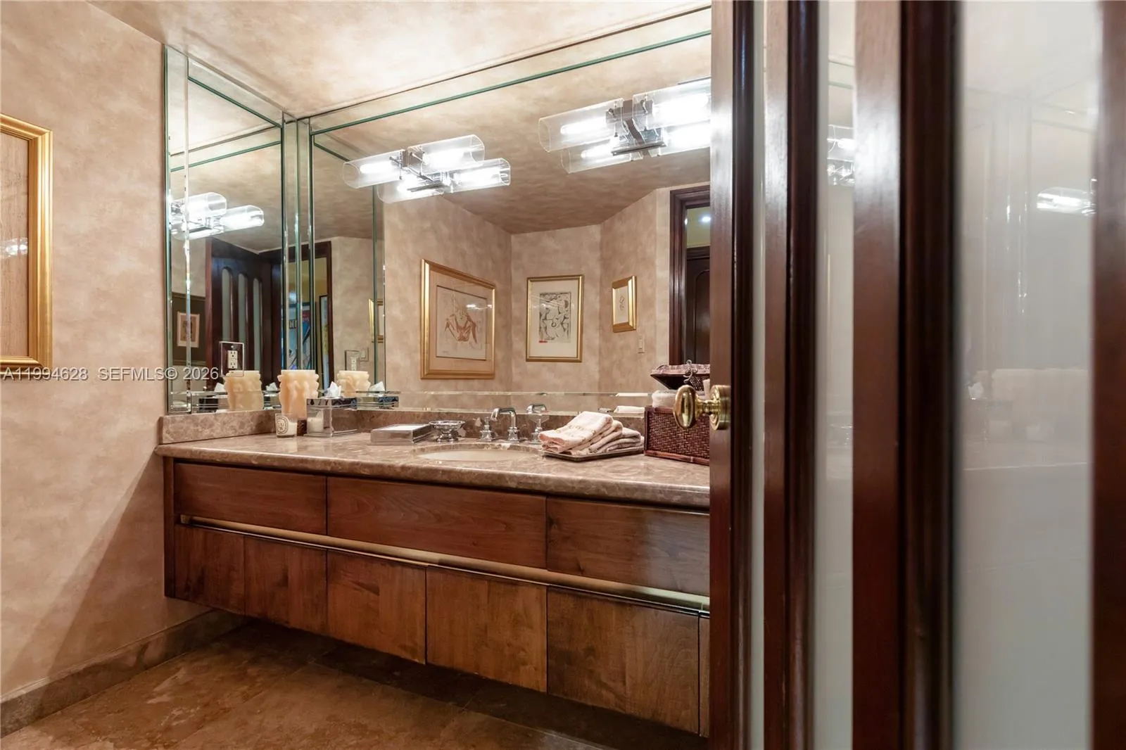 20251 W Oak Haven Cir, Miami, Florida 33179, Miami, Florida 33179, 5 Bedrooms Bedrooms, ,5 BathroomsBathrooms,Residential,For Sale,20251 W Oak Haven Cir, Miami, Florida 33179,A11994628