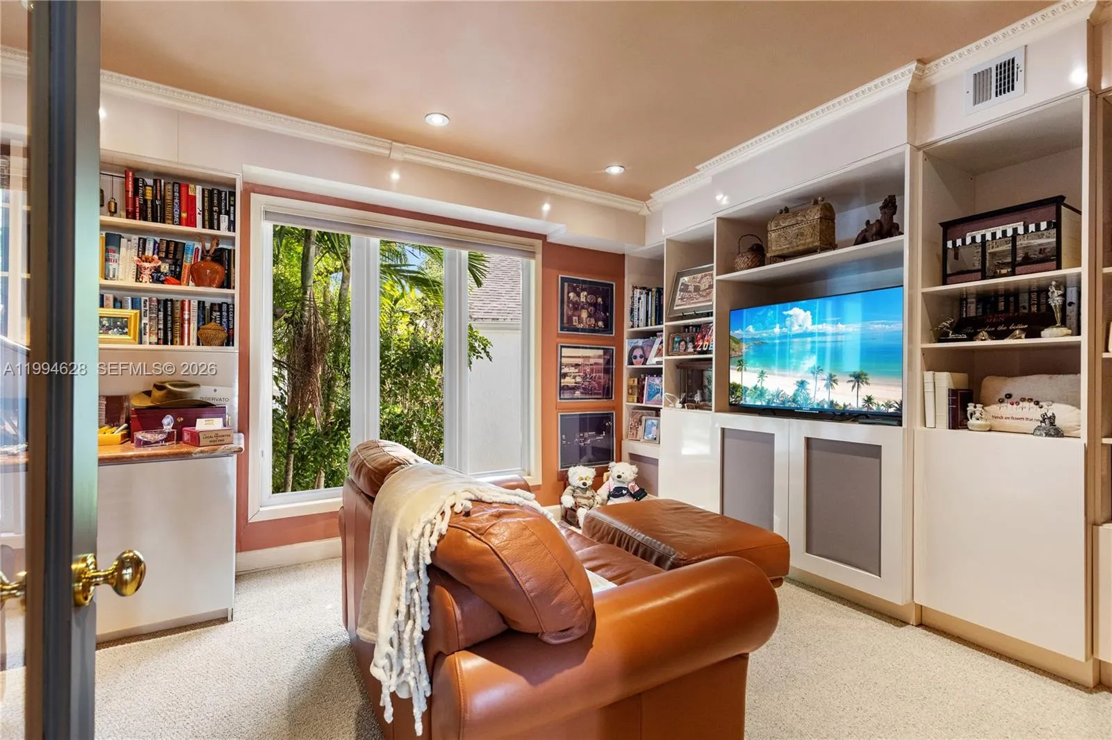 20251 W Oak Haven Cir, Miami, Florida 33179, Miami, Florida 33179, 5 Bedrooms Bedrooms, ,5 BathroomsBathrooms,Residential,For Sale,20251 W Oak Haven Cir, Miami, Florida 33179,A11994628