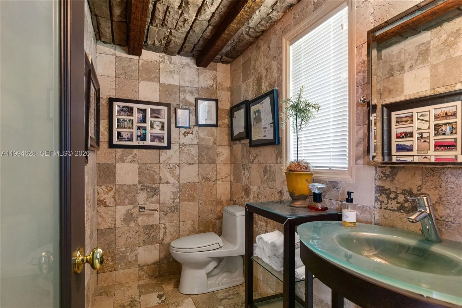 20251 W Oak Haven Cir, Miami, Florida 33179, Miami, Florida 33179, 5 Bedrooms Bedrooms, ,5 BathroomsBathrooms,Residential,For Sale,20251 W Oak Haven Cir, Miami, Florida 33179,A11994628