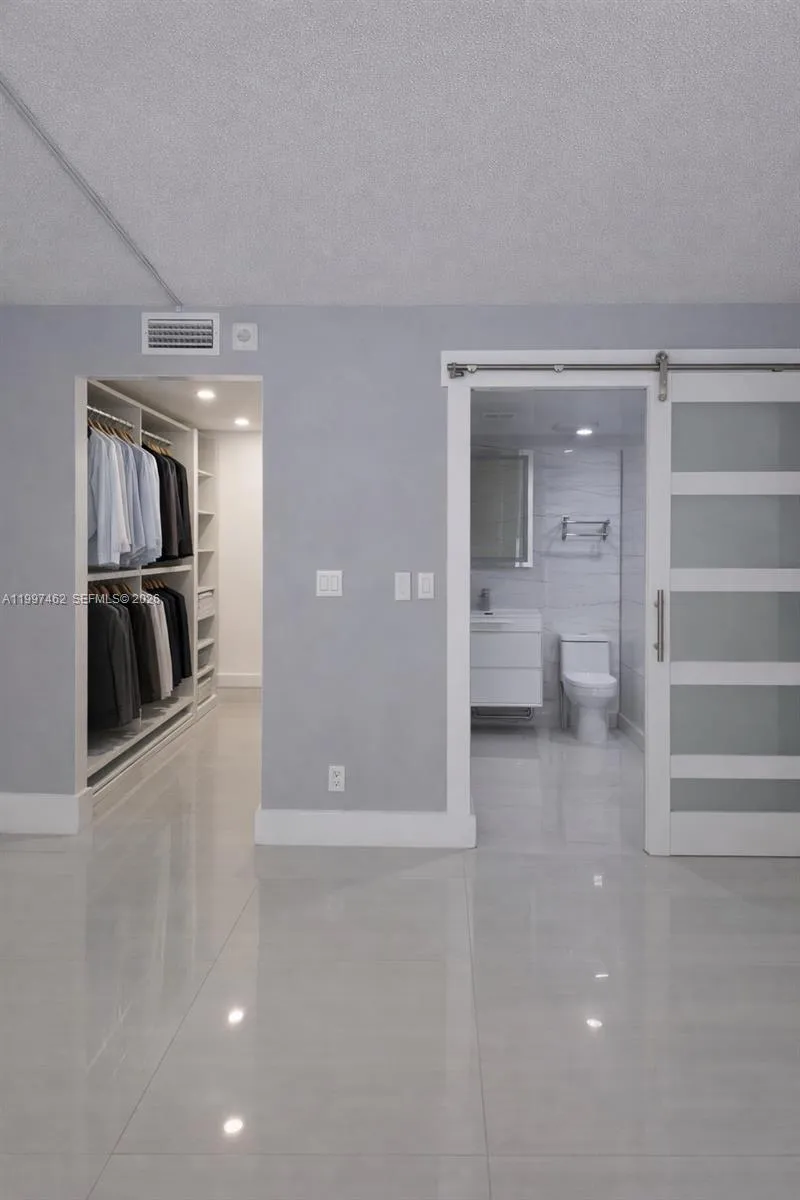 6901 Cypress Rd B17, Plantation, Florida 33317, Plantation, Florida 33317, 1 Bedroom Bedrooms, ,1 BathroomBathrooms,Residential Lease,For Rent,6901 Cypress Rd B17, Plantation, Florida 33317,A11997462