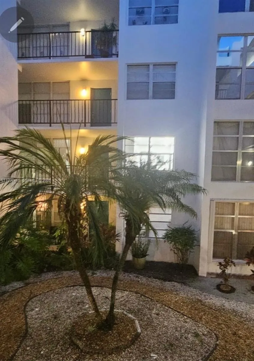 6901 Cypress Rd B17, Plantation, Florida 33317, Plantation, Florida 33317, 1 Bedroom Bedrooms, ,1 BathroomBathrooms,Residential Lease,For Rent,6901 Cypress Rd B17, Plantation, Florida 33317,A11997462