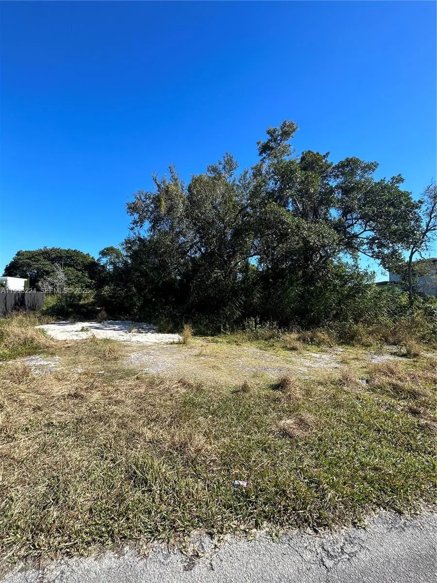 21840 Sw 112th Ct, Unincorporated Dade, Florida 33, Unincorporated Dade, Florida 33170, ,Land,For Sale,21840 Sw 112th Ct, Unincorporated Dade, Florida 33,A11995224