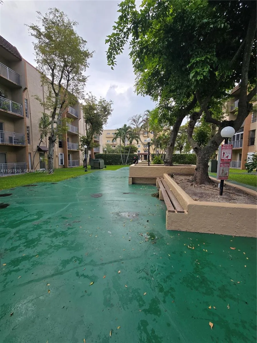 4845 Nw 7th St 309-5, Miami, Florida 33126, Miami, Florida 33126, 2 Bedrooms Bedrooms, ,2 BathroomsBathrooms,Residential Lease,For Rent,4845 Nw 7th St 309-5, Miami, Florida 33126,A11997510