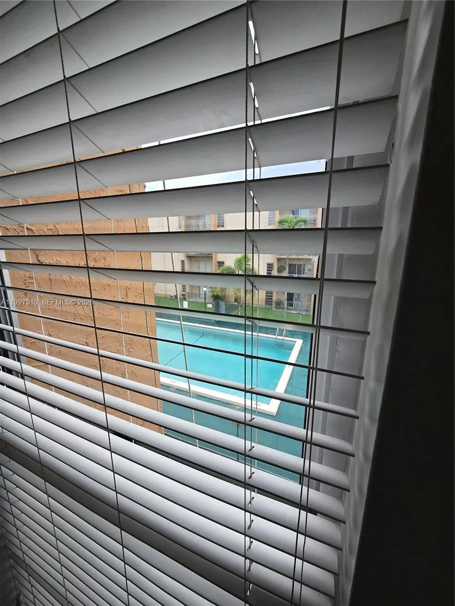 4845 Nw 7th St 309-5, Miami, Florida 33126, Miami, Florida 33126, 2 Bedrooms Bedrooms, ,2 BathroomsBathrooms,Residential Lease,For Rent,4845 Nw 7th St 309-5, Miami, Florida 33126,A11997510