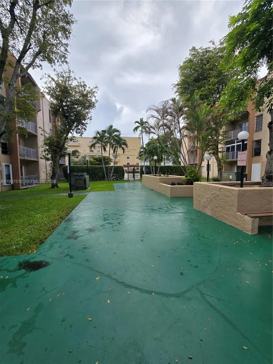 4845 Nw 7th St 309-5, Miami, Florida 33126, Miami, Florida 33126, 2 Bedrooms Bedrooms, ,2 BathroomsBathrooms,Residential Lease,For Rent,4845 Nw 7th St 309-5, Miami, Florida 33126,A11997510