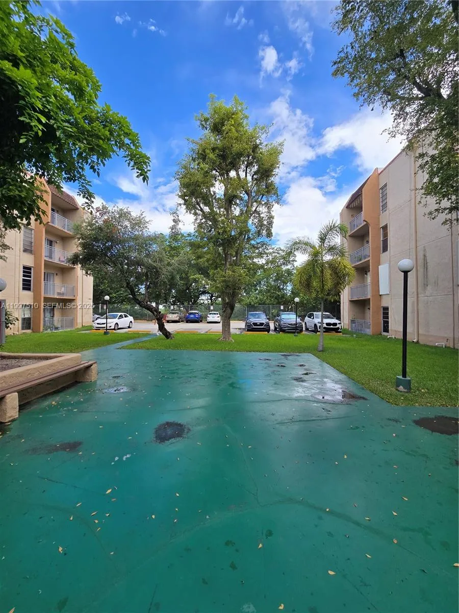 4845 Nw 7th St 309-5, Miami, Florida 33126, Miami, Florida 33126, 2 Bedrooms Bedrooms, ,2 BathroomsBathrooms,Residential Lease,For Rent,4845 Nw 7th St 309-5, Miami, Florida 33126,A11997510