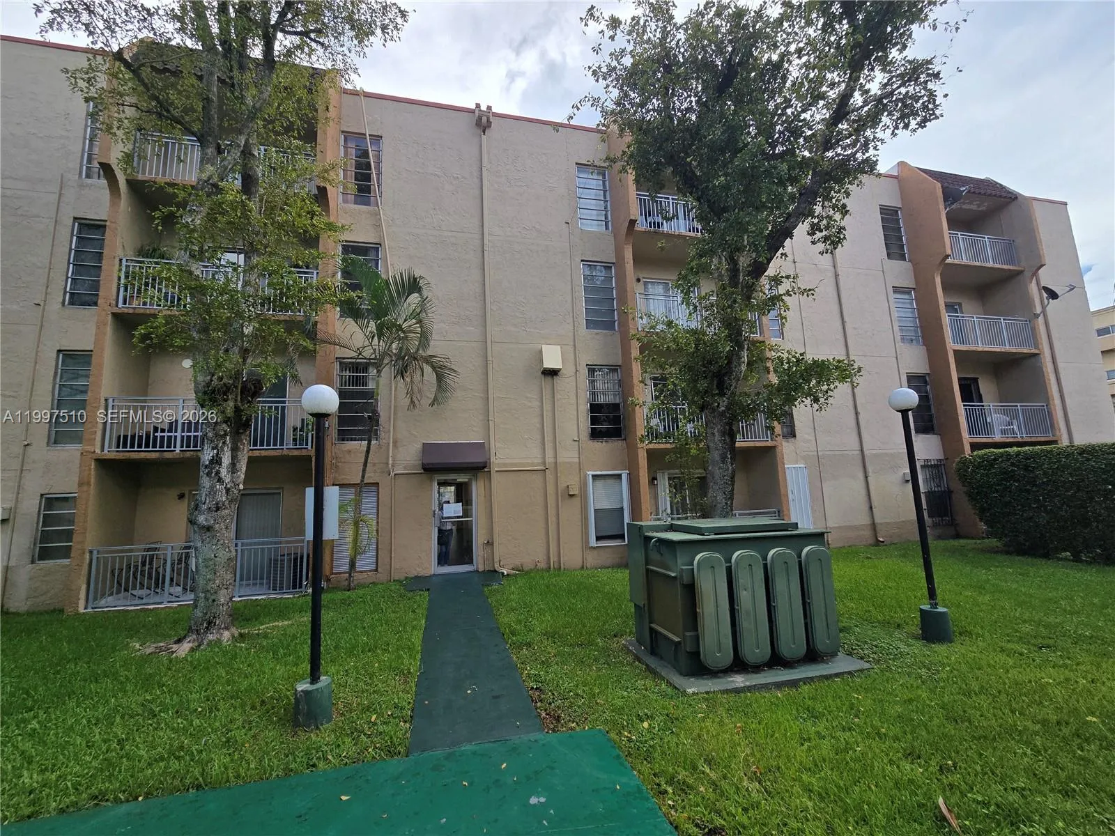 4845 Nw 7th St 309-5, Miami, Florida 33126, Miami, Florida 33126, 2 Bedrooms Bedrooms, ,2 BathroomsBathrooms,Residential Lease,For Rent,4845 Nw 7th St 309-5, Miami, Florida 33126,A11997510