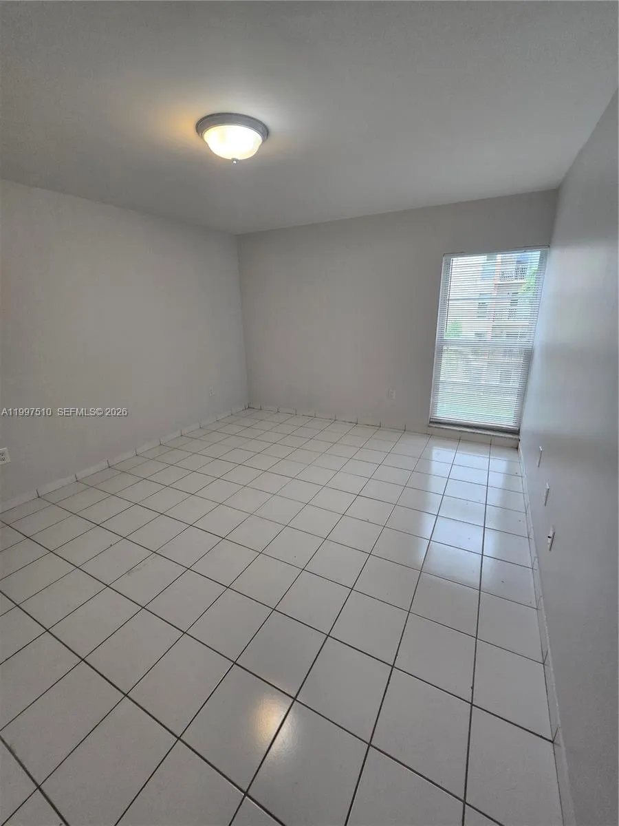4845 Nw 7th St 309-5, Miami, Florida 33126, Miami, Florida 33126, 2 Bedrooms Bedrooms, ,2 BathroomsBathrooms,Residential Lease,For Rent,4845 Nw 7th St 309-5, Miami, Florida 33126,A11997510
