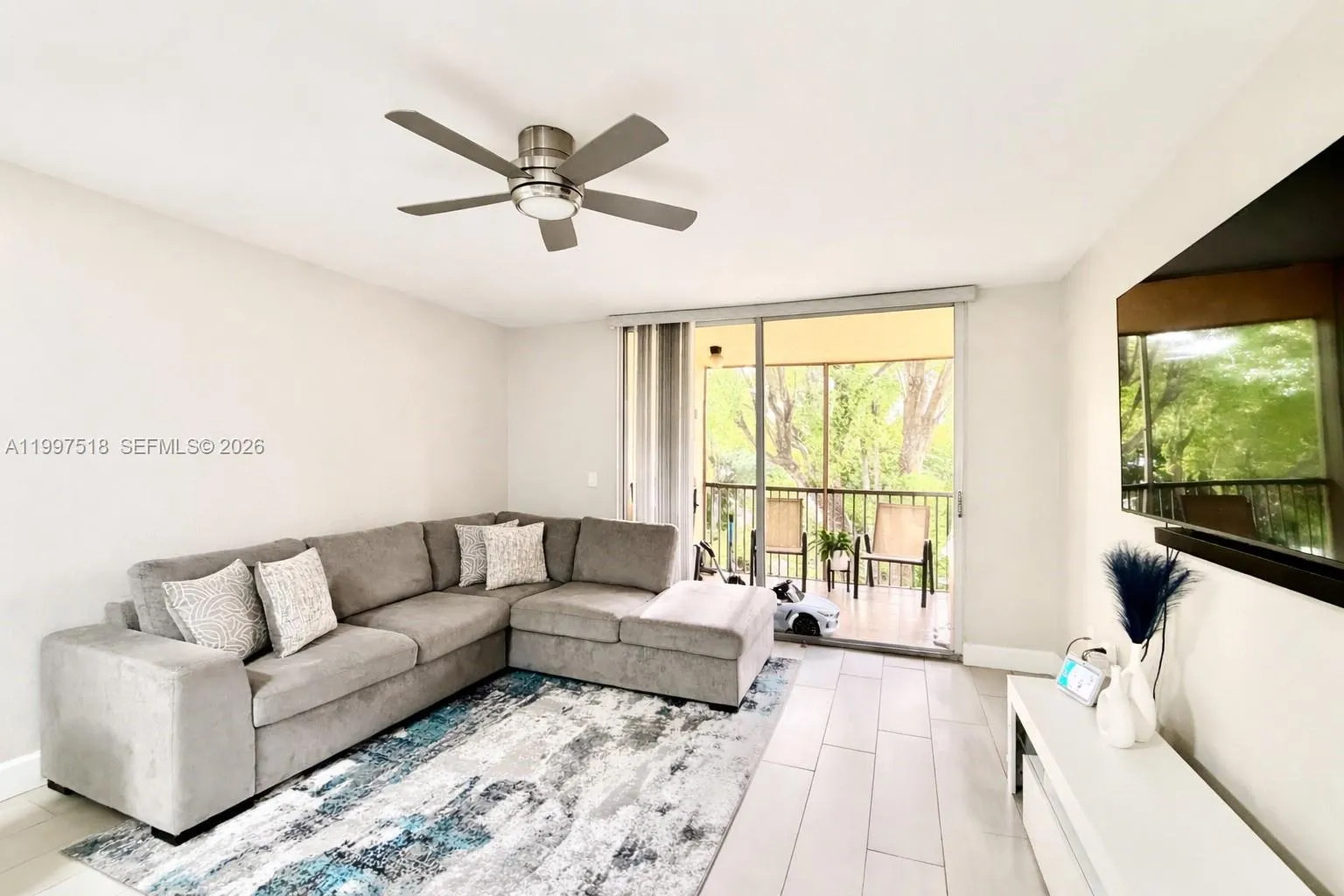 8323 Lake Dr 402, Doral, Florida 33166, Doral, Florida 33166, 1 Bedroom Bedrooms, ,1 BathroomBathrooms,Residential Lease,For Rent,8323 Lake Dr 402, Doral, Florida 33166,A11997518