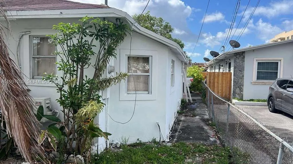 2456 Nw 28th St, Miami, Florida 33142, Miami, Florida 33142, ,Residential Income,For Sale,2456 Nw 28th St, Miami, Florida 33142,A11997509