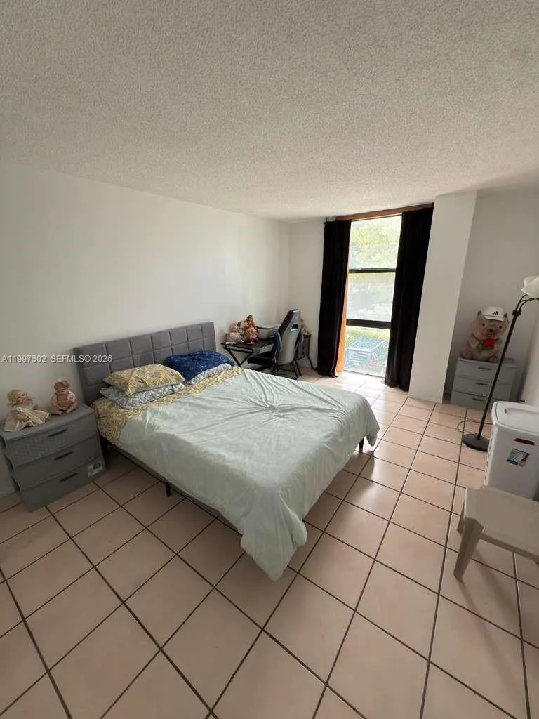 1825 W 44th Pl 208, Hialeah, Florida 33012, Hialeah, Florida 33012, 1 Bedroom Bedrooms, ,1 BathroomBathrooms,Residential,For Sale,1825 W 44th Pl 208, Hialeah, Florida 33012,A11997502