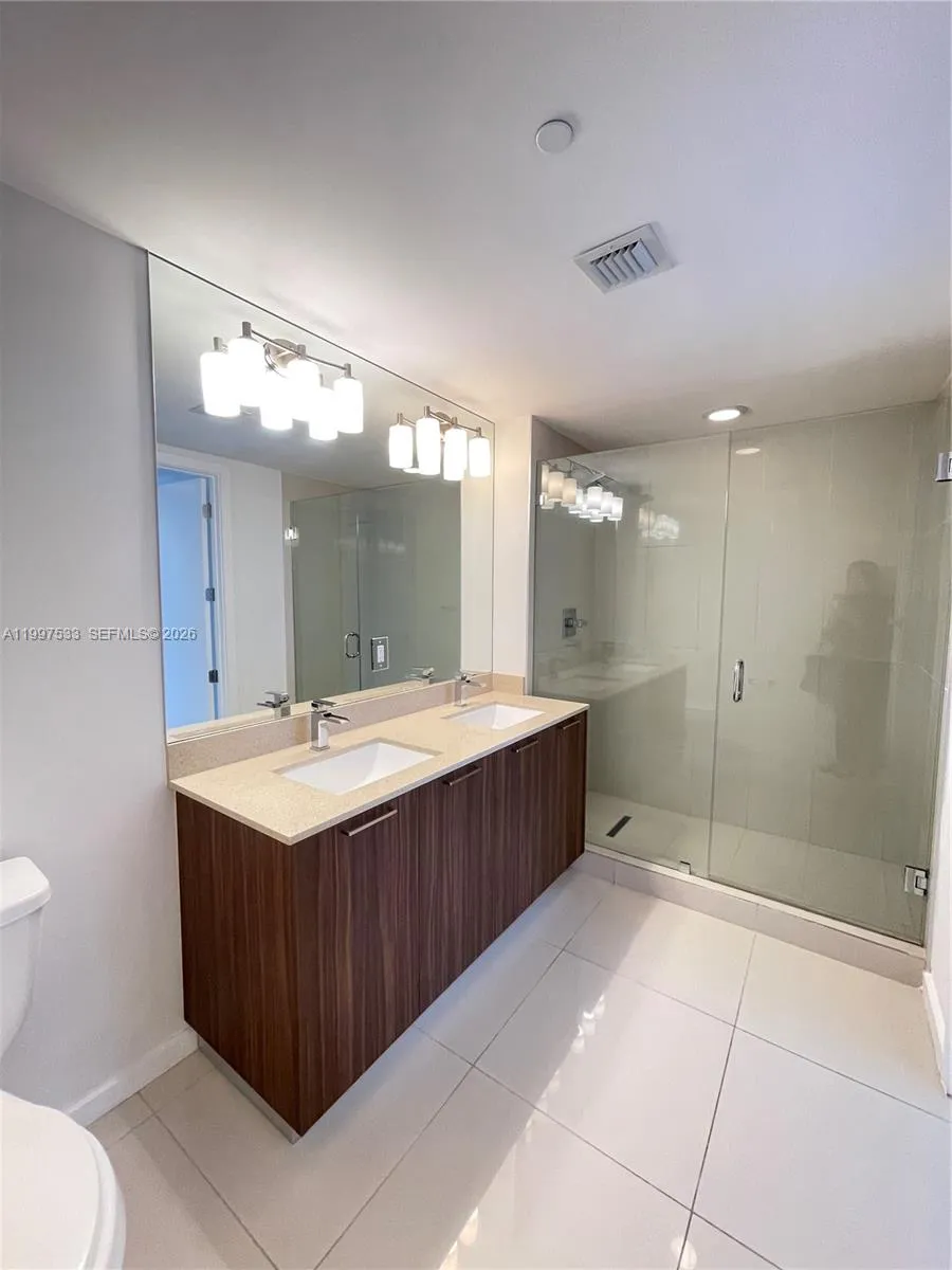 5252 Nw 85th Ave 303, Doral, Florida 33166, Doral, Florida 33166, 2 Bedrooms Bedrooms, ,2 BathroomsBathrooms,Residential Lease,For Rent,5252 Nw 85th Ave 303, Doral, Florida 33166,A11997533