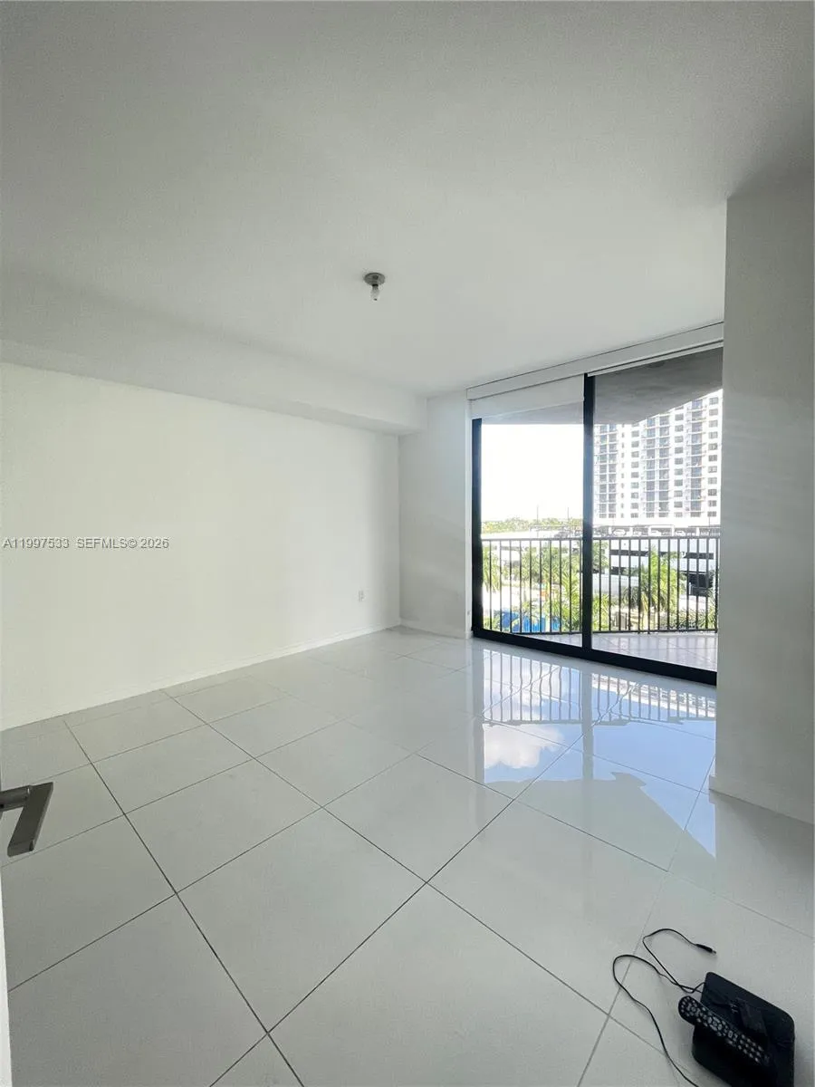 5252 Nw 85th Ave 303, Doral, Florida 33166, Doral, Florida 33166, 2 Bedrooms Bedrooms, ,2 BathroomsBathrooms,Residential Lease,For Rent,5252 Nw 85th Ave 303, Doral, Florida 33166,A11997533