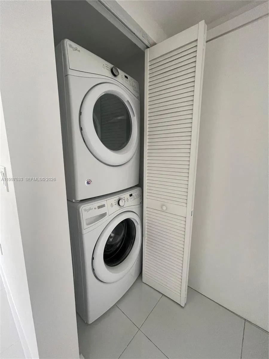 5252 Nw 85th Ave 303, Doral, Florida 33166, Doral, Florida 33166, 2 Bedrooms Bedrooms, ,2 BathroomsBathrooms,Residential Lease,For Rent,5252 Nw 85th Ave 303, Doral, Florida 33166,A11997533