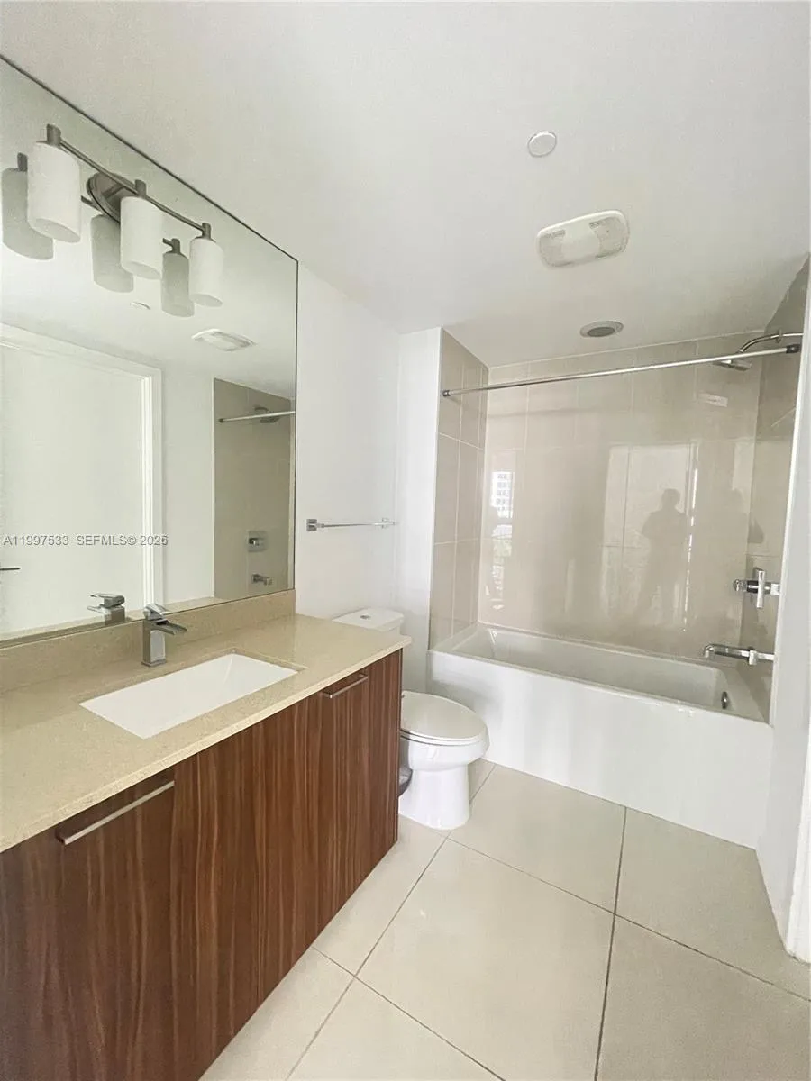 5252 Nw 85th Ave 303, Doral, Florida 33166, Doral, Florida 33166, 2 Bedrooms Bedrooms, ,2 BathroomsBathrooms,Residential Lease,For Rent,5252 Nw 85th Ave 303, Doral, Florida 33166,A11997533
