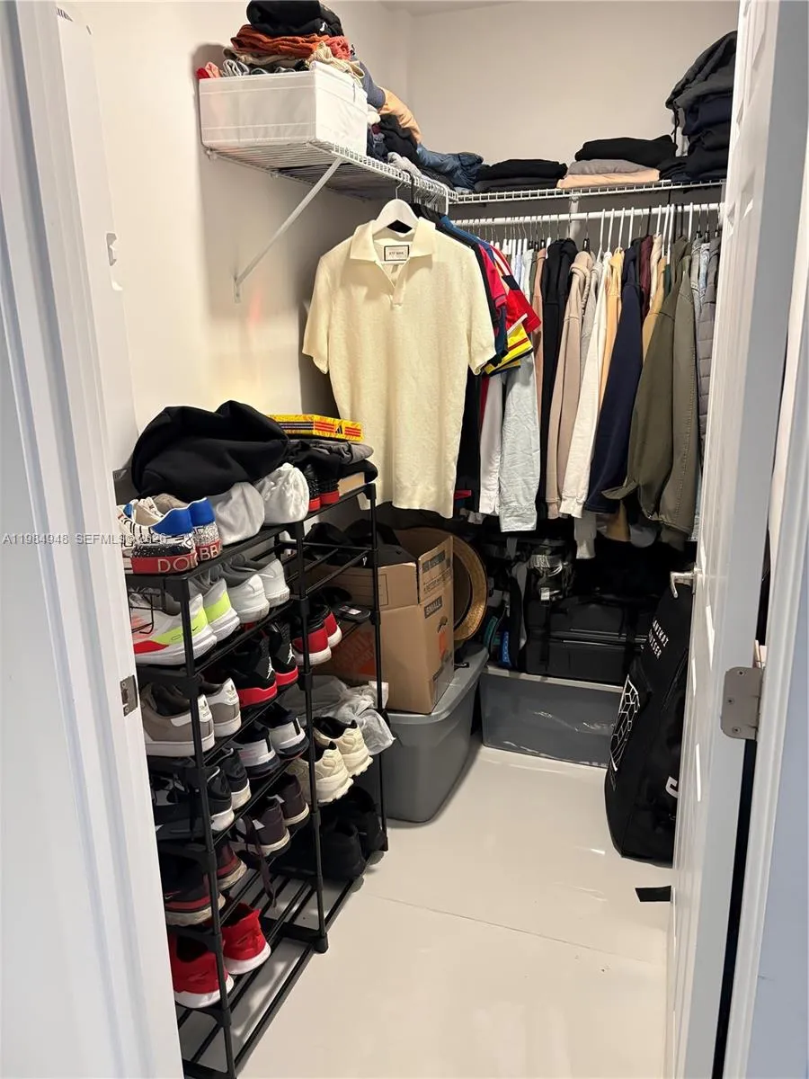 10950 Nw 82nd St 319, Doral, Florida 33178, Doral, Florida 33178, 2 Bedrooms Bedrooms, ,2 BathroomsBathrooms,Residential,For Sale,10950 Nw 82nd St 319, Doral, Florida 33178,A11984948