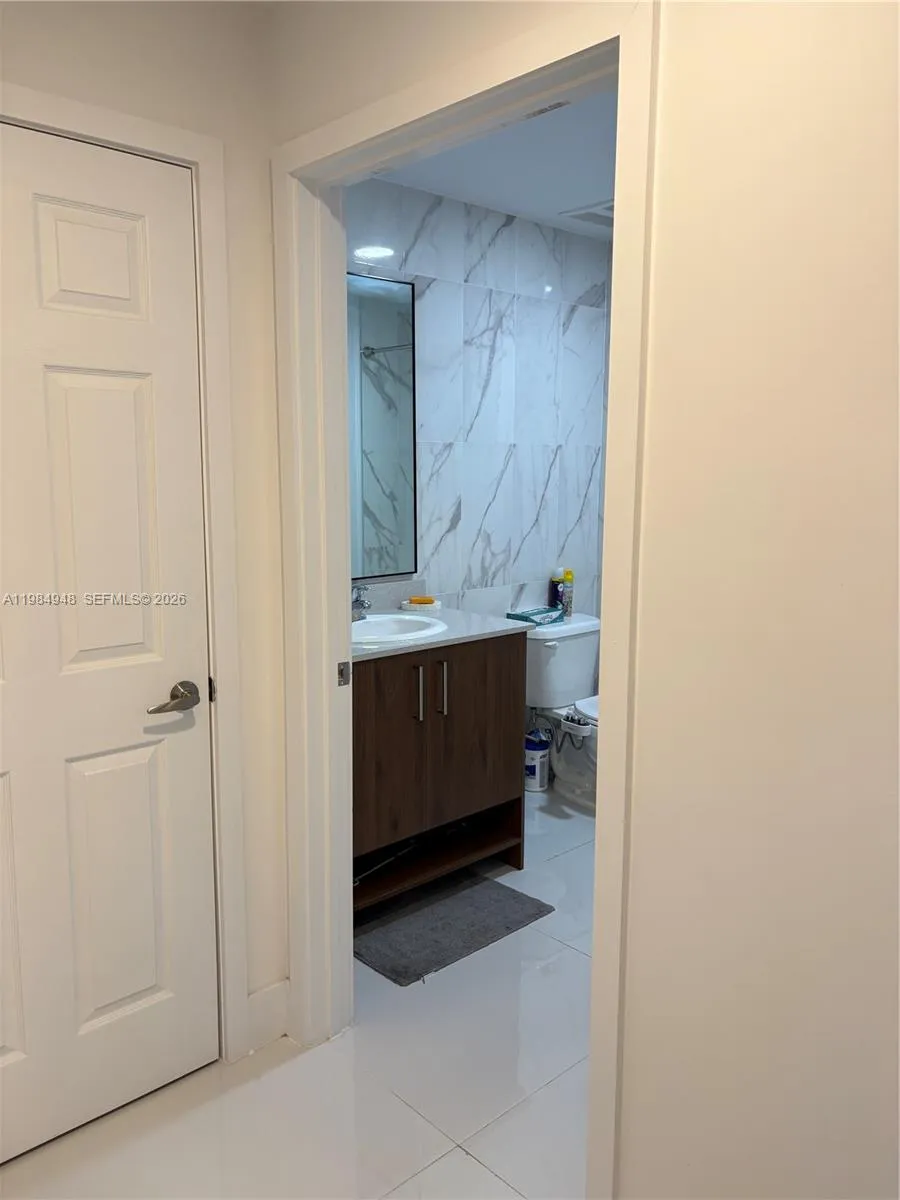 10950 Nw 82nd St 319, Doral, Florida 33178, Doral, Florida 33178, 2 Bedrooms Bedrooms, ,2 BathroomsBathrooms,Residential,For Sale,10950 Nw 82nd St 319, Doral, Florida 33178,A11984948