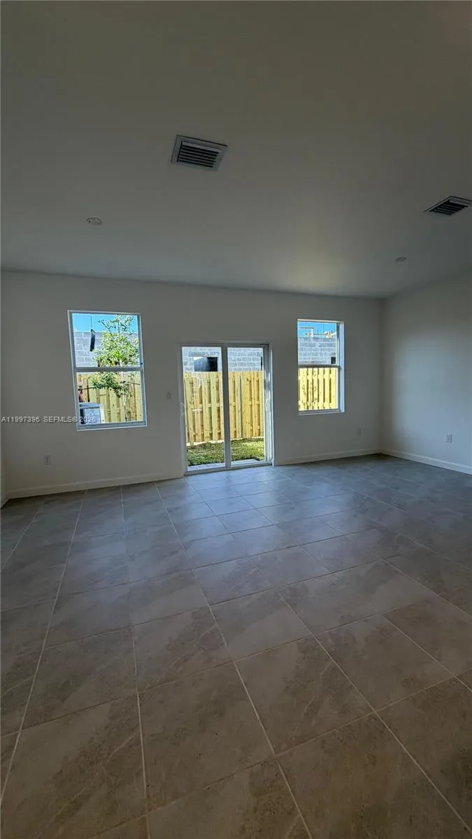1087 Se 2nd Ter 1087, Florida City, Florida 33034, Florida City, Florida 33034, 3 Bedrooms Bedrooms, ,2 BathroomsBathrooms,Residential Lease,For Rent,1087 Se 2nd Ter 1087, Florida City, Florida 33034,A11997396