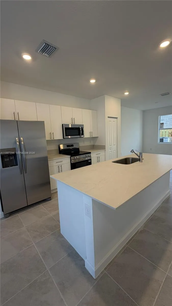 1087 Se 2nd Ter 1087, Florida City, Florida 33034, Florida City, Florida 33034, 3 Bedrooms Bedrooms, ,2 BathroomsBathrooms,Residential Lease,For Rent,1087 Se 2nd Ter 1087, Florida City, Florida 33034,A11997396