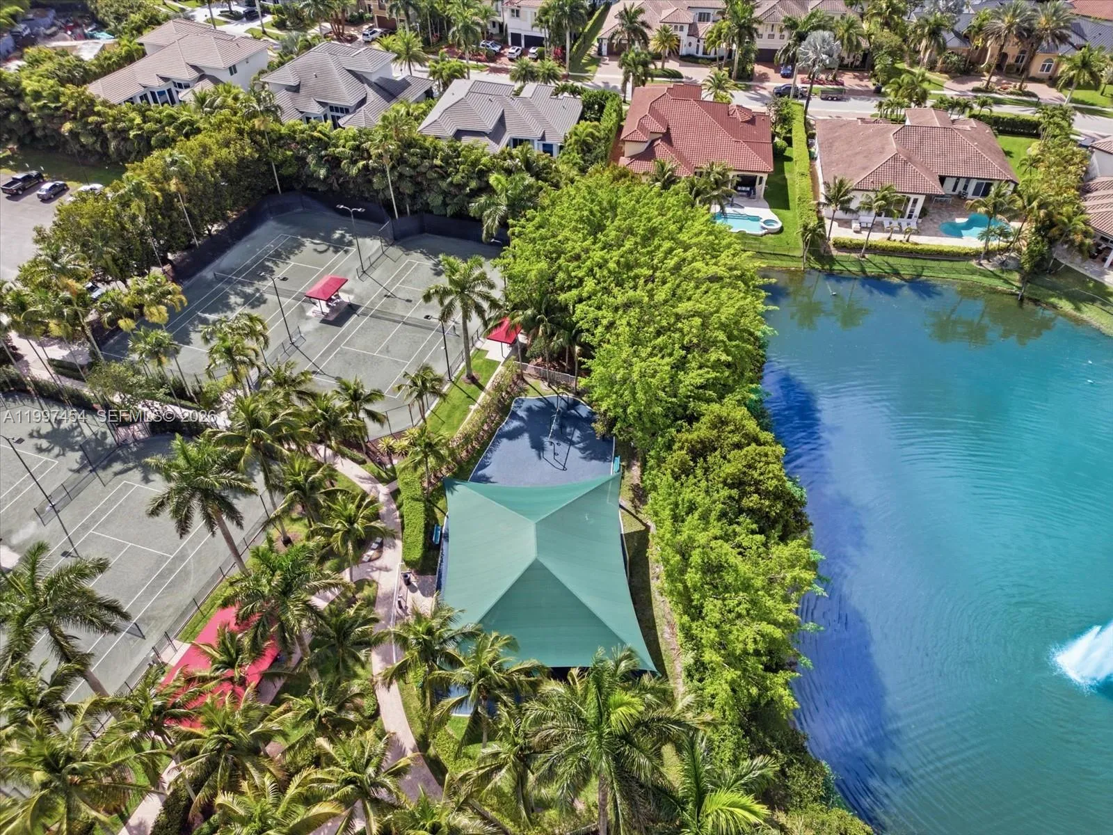 770 Leigh Palm Ave, Plantation, Florida 33324, Plantation, Florida 33324, 5 Bedrooms Bedrooms, ,5 BathroomsBathrooms,Residential,For Sale,770 Leigh Palm Ave, Plantation, Florida 33324,A11997454